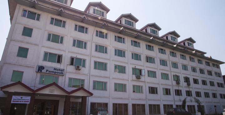 Hotel Pamposh Σριναγκάρ Εξωτερικό φωτογραφία